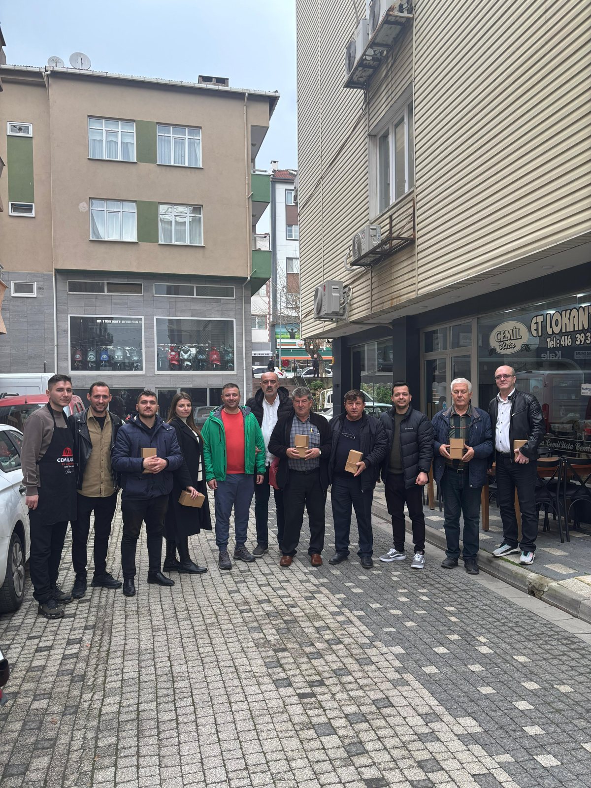 Gazeteciler yemeği